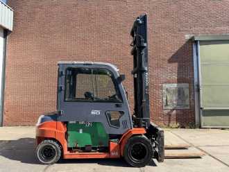 Used Forklift Truck TOYOTA 8FBMT50 ELEKTRO VIERRADFRONTSTAPLER (13040123)