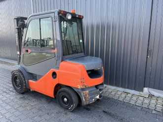 Used Forklift Truck TOYOTA 8FDF30 DIESEL VIERRADFRONTSTAPLER (13032316)
