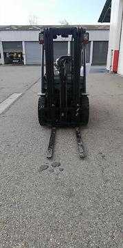 Used Forklift Truck TOYOTA 8FG25 GAS VIERRADFRONTSTAPLER (12887857)