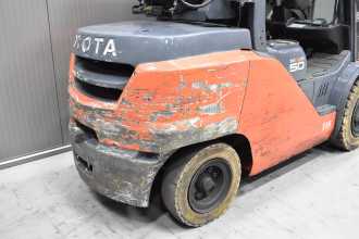 Used Forklift Truck TOYOTA 8FG50N /58260/ GAS VIERRADFRONTSTAPLER (13066725)