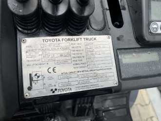 Used Forklift Truck TOYOTA 8FGF15 GAS VIERRADFRONTSTAPLER (12941106)