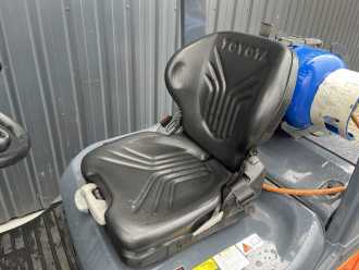 Used Forklift Truck TOYOTA 8FGF15 GAS VIERRADFRONTSTAPLER (12941106)