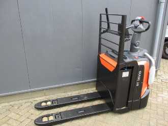 Used Forklift Truck TOYOTA LPE200 ELEKTRO NIEDERHUBWAGENFAHRERSTAND (13034696)