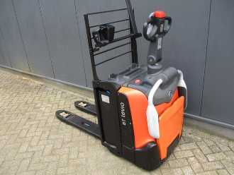 Used Forklift Truck TOYOTA LPE200 ELEKTRO NIEDERHUBWAGENFAHRERSTAND (13034696)