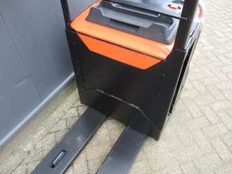 Used Forklift Truck TOYOTA LPE200 ELEKTRO NIEDERHUBWAGENFAHRERSTAND (13034696)