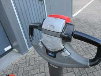 Used Forklift Truck TOYOTA LWE160 ELEKTRO NIEDERHUBWAGENDEICHSEL (13033260)