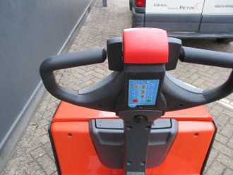 Used Forklift Truck TOYOTA LWE200 ELEKTRO NIEDERHUBWAGENDEICHSEL (13042223)