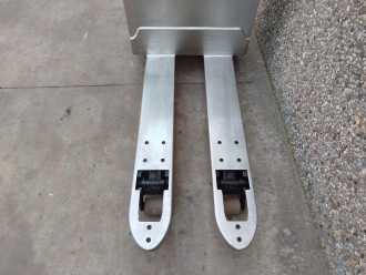 Used Forklift Truck TOYOTA LWE200 Litio ELEKTRO NIEDERHUBWAGENSEMIELEKTRISCH (13067364)