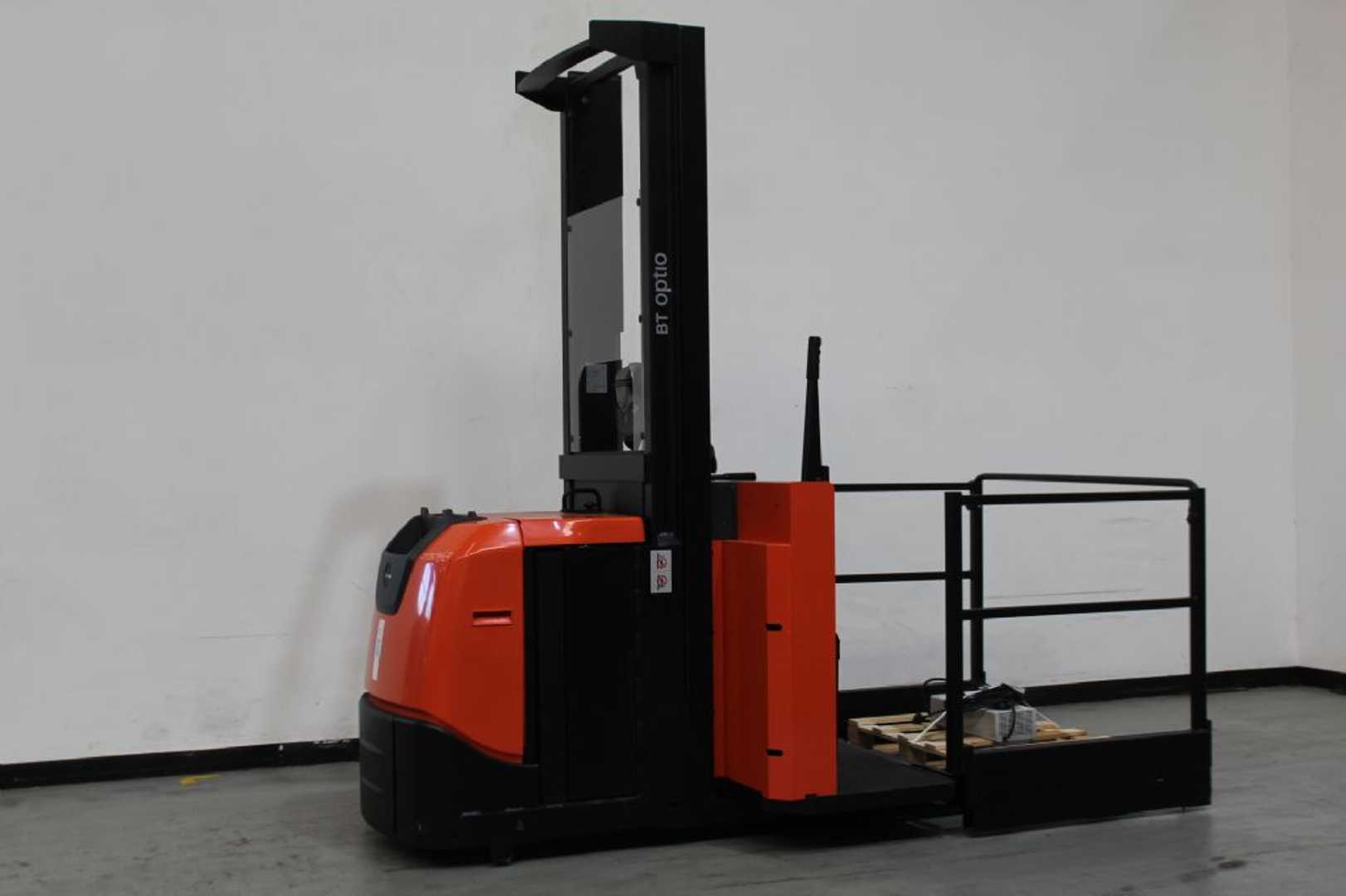 Used Forklift Truck TOYOTA OME100NW *sofort verfügbar* ELEKTRO HOCHHUBKOMMISSIONIERER (13067881)