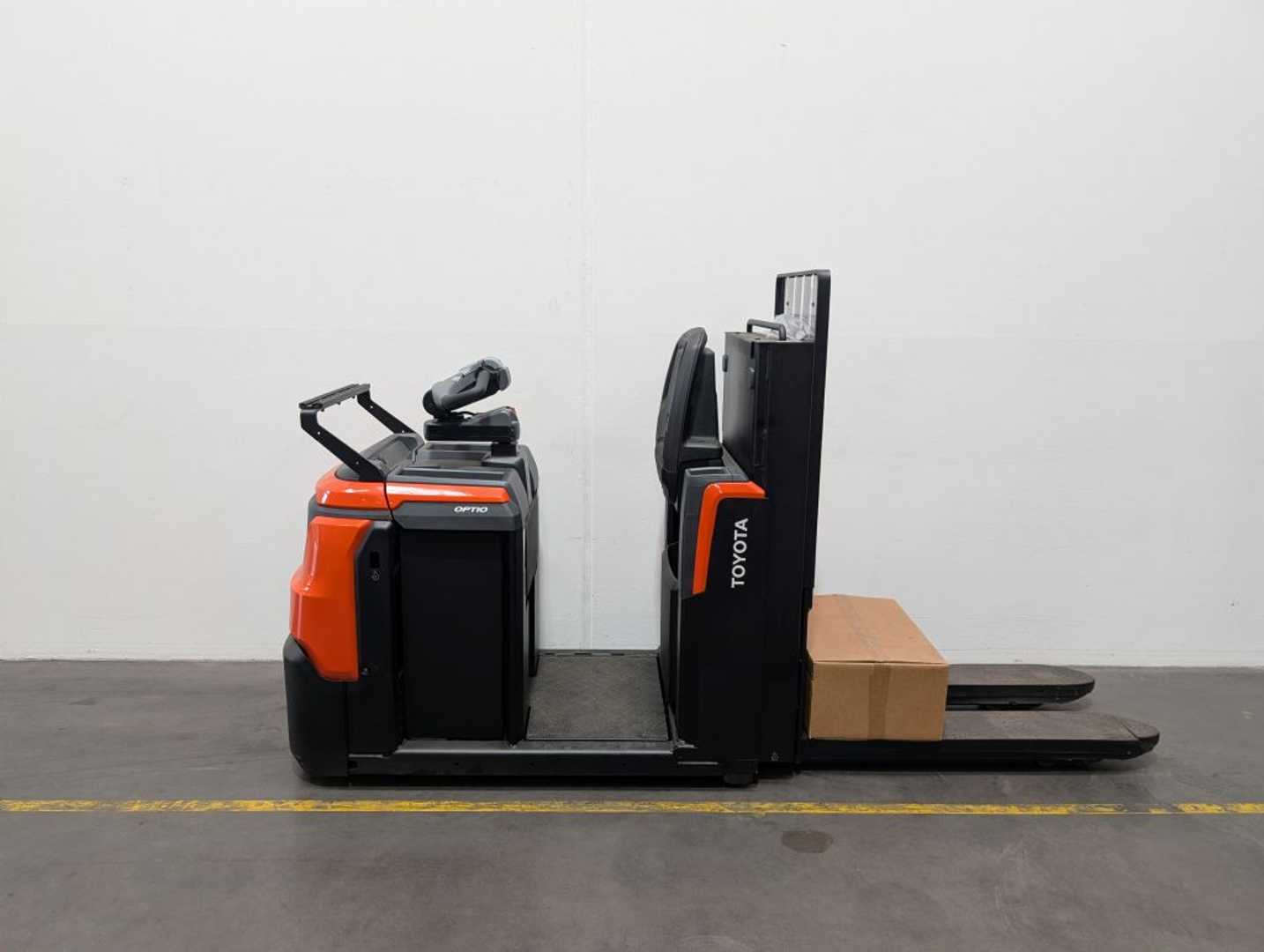 Used Forklift Truck TOYOTA OSE120 *sofort verfügbar* ELEKTRO NIEDERHUBKOMMISSIONIERER (13067880)