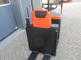 Used Forklift Truck TOYOTA OSE250 ELEKTRO NIEDERHUBKOMMISSIONIERER (13033766)