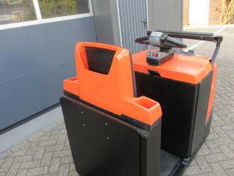 Used Forklift Truck TOYOTA OSE250 ELEKTRO NIEDERHUBKOMMISSIONIERER (13033767)