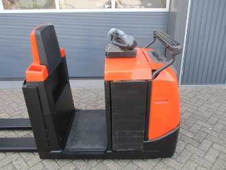 Used Forklift Truck TOYOTA OSE250 ELEKTRO NIEDERHUBKOMMISSIONIERER (13033767)