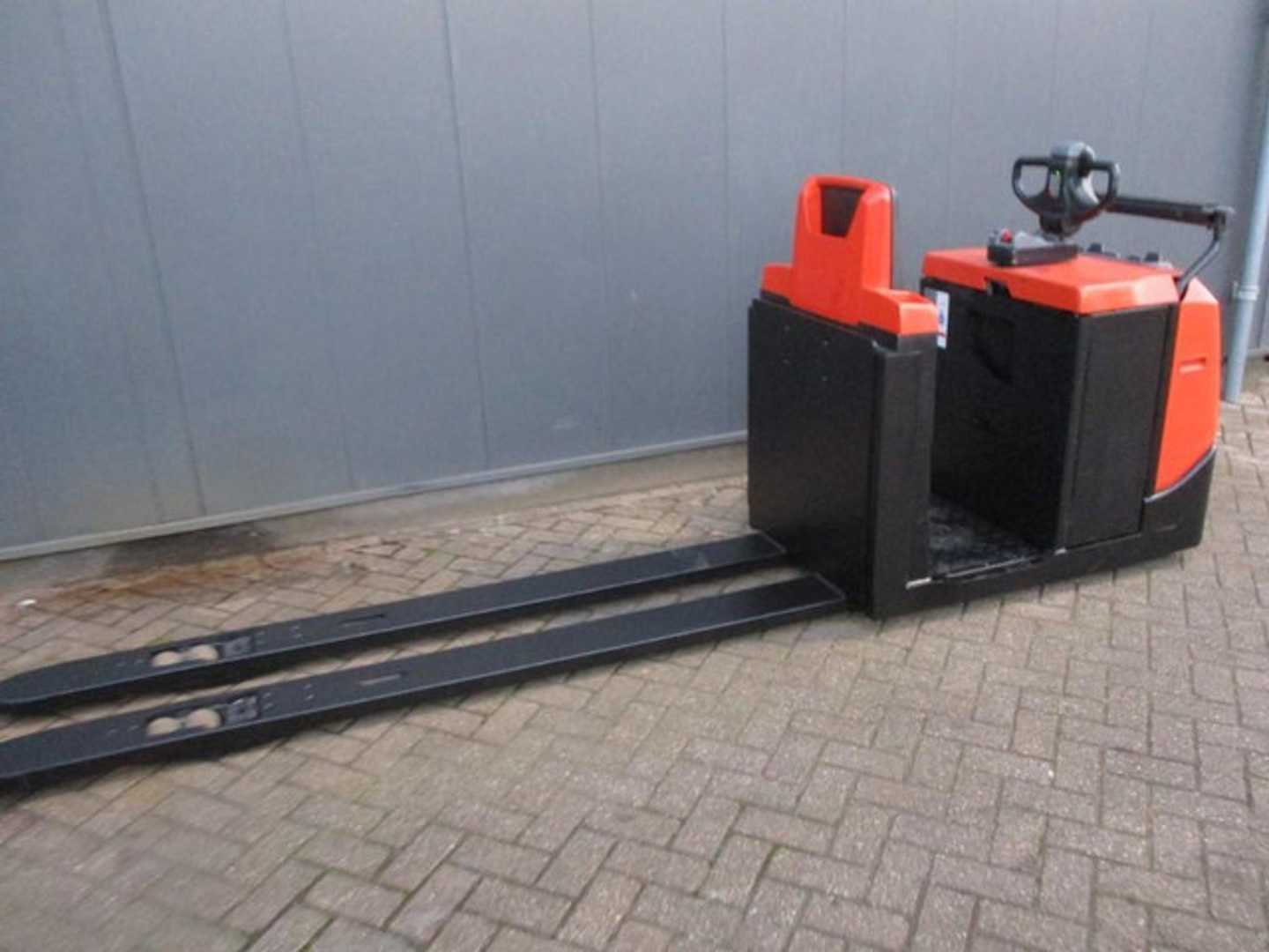 Used Forklift Truck TOYOTA OSE250 ELEKTRO NIEDERHUBKOMMISSIONIERER (13034695)