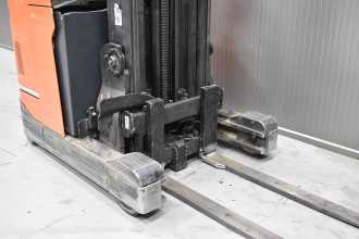 Used Forklift Truck TOYOTA RRE 140 HE /59029/ ELEKTRO SCHUBMASTSTAPLER (13073125)