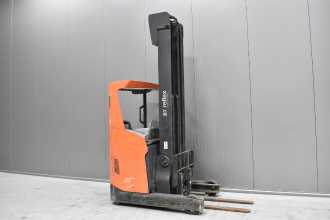 Used Forklift Truck TOYOTA RRE 160 H /58258/ ELEKTRO SCHUBMASTSTAPLER (13066446) backdrop