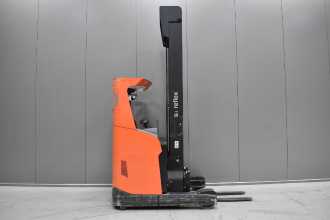 Used Forklift Truck TOYOTA RRE 160 H /59020/ ELEKTRO SCHUBMASTSTAPLER (13074756) backdrop