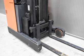 Used Forklift Truck TOYOTA RRE 160 M /58256/ ELEKTRO SCHUBMASTSTAPLER (13066445)