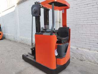 Used Forklift Truck TOYOTA RRE120M ELEKTRO SCHUBMASTSTAPLER (13067368) backdrop