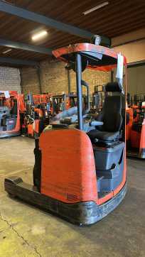 Used Forklift Truck TOYOTA RRE160H ELEKTRO SCHUBMASTSTAPLER (13068612) backdrop