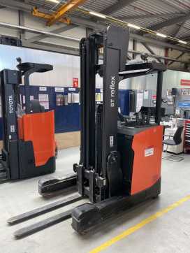 Used Forklift Truck TOYOTA RRE160H *sofort verfügbar* ELEKTRO SCHUBMASTSTAPLER (13067875) backdrop