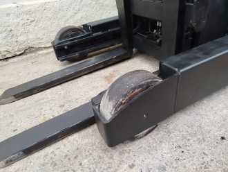 Used Forklift Truck TOYOTA RRE200H ELEKTRO SCHUBMASTSTAPLER (13067367)