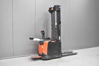 Used Forklift Truck TOYOTA SPE 160L /57255/ ELEKTRO HOCHHUBKOMMISSIONIERER (13064100)