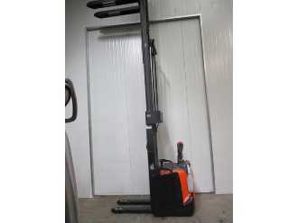 Used Forklift Truck TOYOTA SPE160 ELEKTRO HOCHHUBWAGENFAHRERSTAND (13071595)
