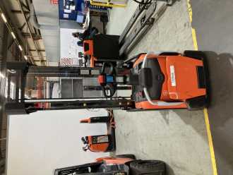 Used Forklift Truck TOYOTA SPE160L ELEKTRO HOCHHUBWAGENDEICHSEL (13022845) backdrop