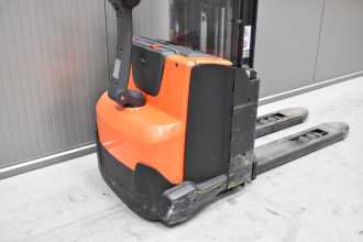 Used Forklift Truck TOYOTA SWE 140L /58810/ ELEKTRO HOCHHUBKOMMISSIONIERER (13068698)