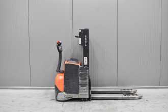 Used Forklift Truck TOYOTA SWE 200D /58821/ ELEKTRO HOCHHUBKOMMISSIONIERER (13068707)