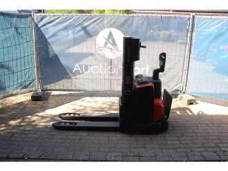 Used Forklift Truck TOYOTA SWE200D ELEKTRO HOCHHUBWAGENMANUELLELEKTRISCH (13041388)