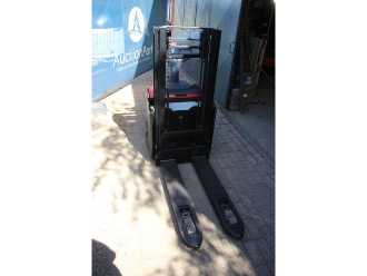 Used Forklift Truck TOYOTA SWE200D ELEKTRO HOCHHUBWAGENMANUELLELEKTRISCH (13041388)