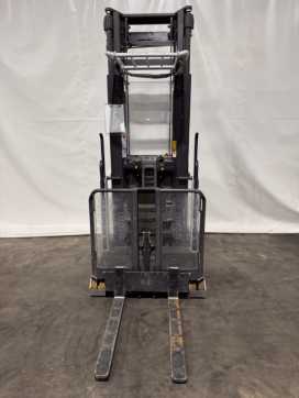 Used Forklift Truck UNICARRIERS 100TVI470EPM - 2.499 Std. - HH 4.700 mm ELEKTRO MITTELHUBKOMMISSIONIERER (12914423)