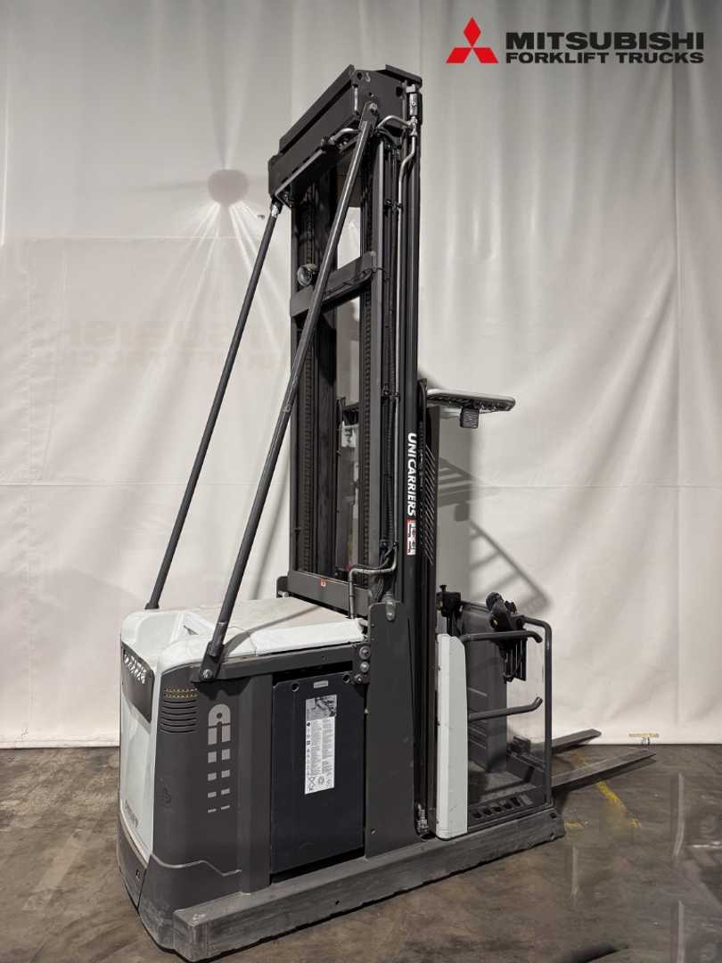 Used Forklift Truck UNICARRIERS 125DTFVI900EPH DIESEL HOCHHUBKOMMISSIONIERER (13061284)