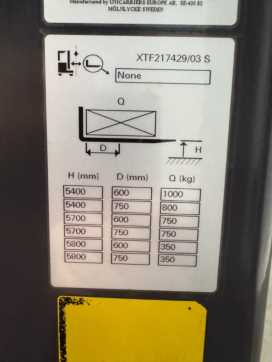Used Forklift Truck UNICARRIERS Fahrerquersitz - TELESKOPGABELN - Hub.5.800mm - 1t ELEKTRO SEITENSTAPLER (12914436)