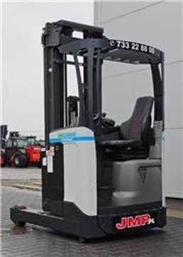 Used Forklift Truck UNICARRIERS UMS 200 DTFVRG630 WEITERE SCHUBMASTSTAPLER (12989240) backdrop