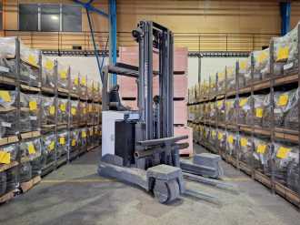 Used Forklift Truck WEITERE 250DTFVRE635UFW ELEKTRO SCHUBMASTSTAPLER (12947709) backdrop