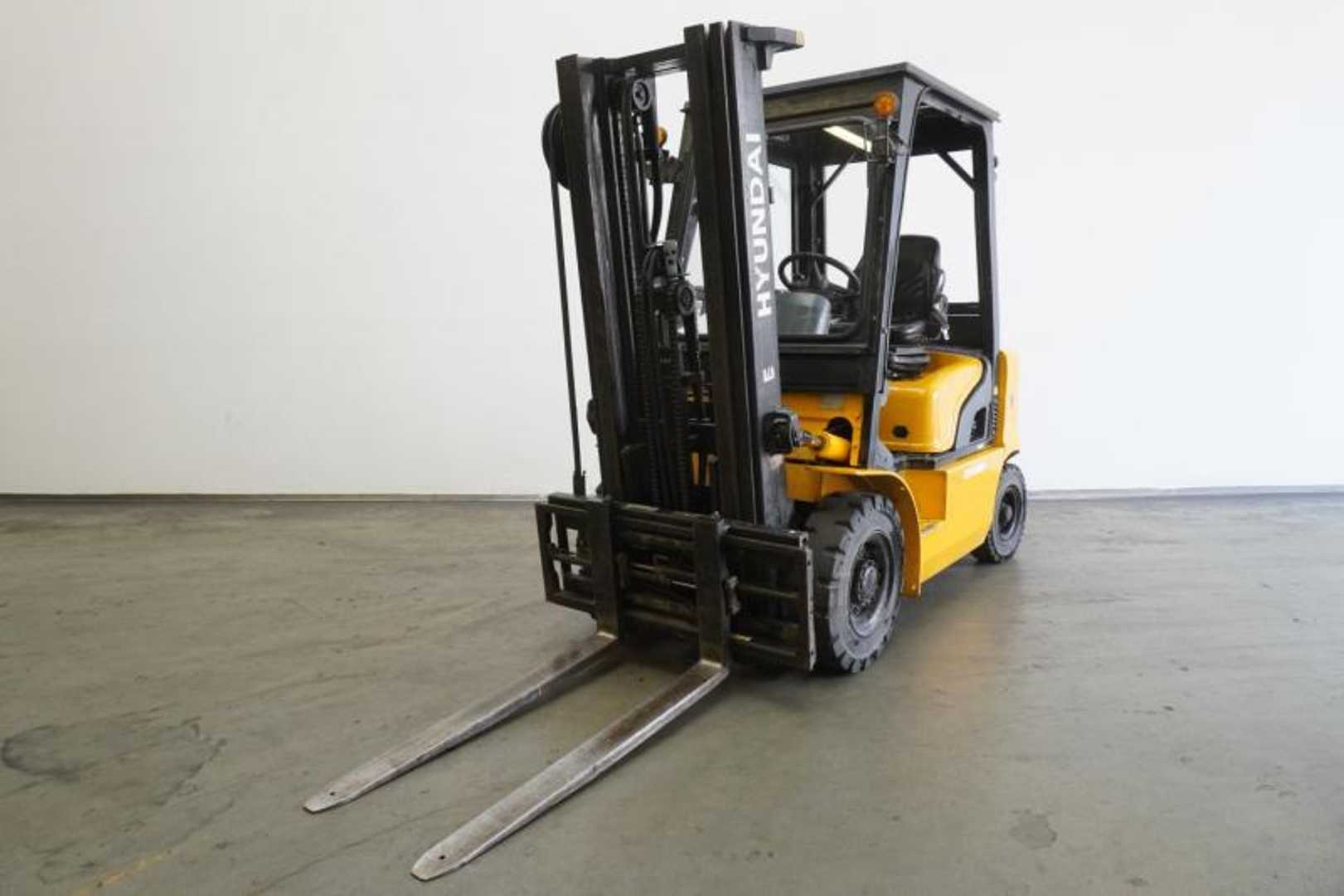 Used Forklift Truck WEITERE 25D-7 DIESEL VIERRADFRONTSTAPLER (13071110)
