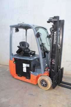 Used Forklift Truck WEITERE 8FBE16T ELEKTRO DREIRADFRONTSTAPLER (13065192) backdrop