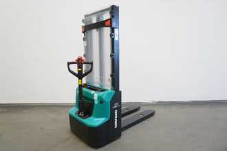 Used Forklift Truck WEITERE KBS12 ELEKTRO HOCHHUBWAGENDEICHSEL (13014944) backdrop