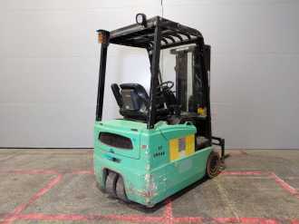 Used Forklift Truck YALE ERP16 ATF ELEKTRO DREIRADFRONTSTAPLER (13065342)