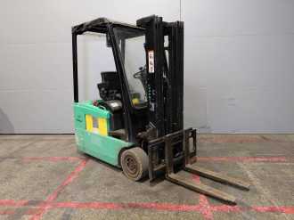 Used Forklift Truck YALE ERP16 ATF ELEKTRO DREIRADFRONTSTAPLER (13065342)