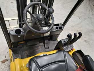 Used Forklift Truck YALE ERP16VT ELEKTRO DREIRADFRONTSTAPLER (12930979)