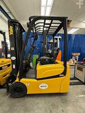 Used Forklift Truck YALE ERP16VT ELEKTRO DREIRADFRONTSTAPLER (12949745) backdrop