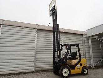 Used Forklift Truck YALE GDP30UX DIESEL VIERRADFRONTSTAPLER (13005141)