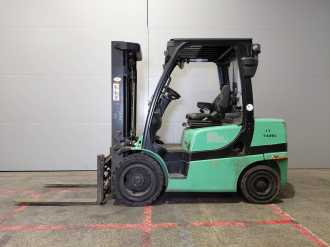Used Forklift Truck YALE GDP30VX DIESEL VIERRADFRONTSTAPLER (13065341)