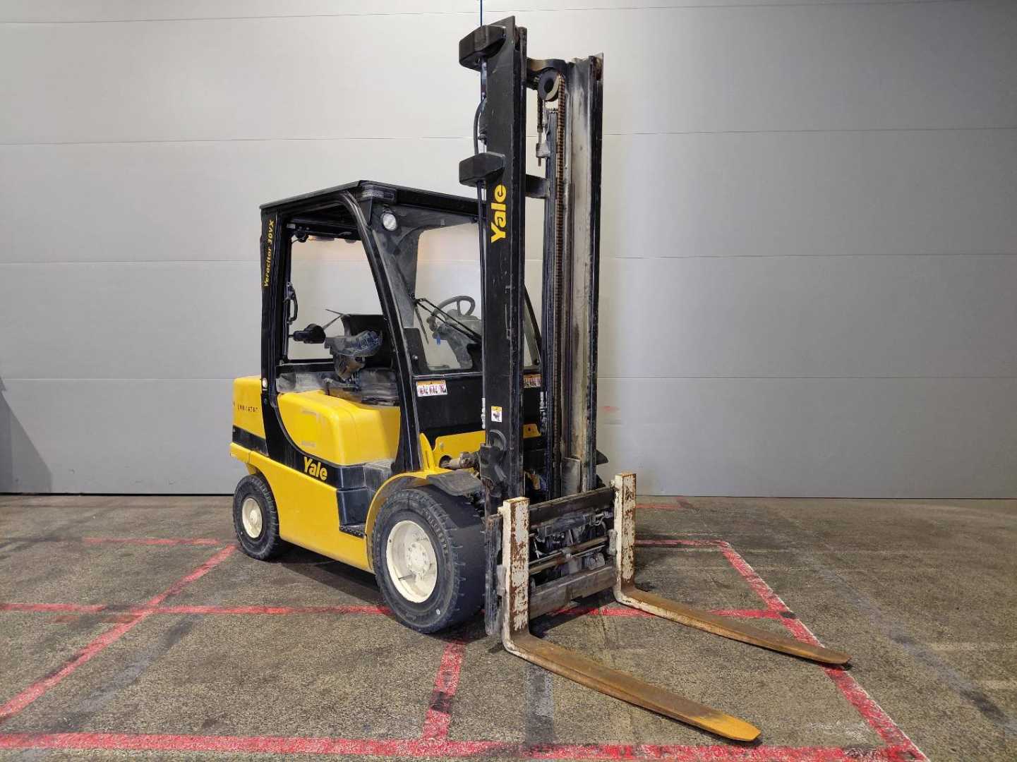 Used Forklift Truck YALE GDP30VX DIESEL VIERRADFRONTSTAPLER (13068459)