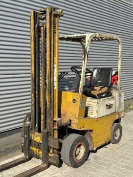 Used Forklift Truck YALE GLP-032UA GAS VIERRADFRONTSTAPLER (13039548)