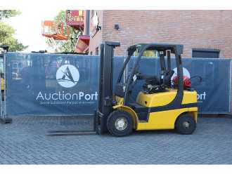 Used Forklift Truck YALE GLP25VX GAS VIERRADFRONTSTAPLER (13062960) backdrop